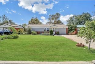 1033 Coe St - Photo 1 of 1