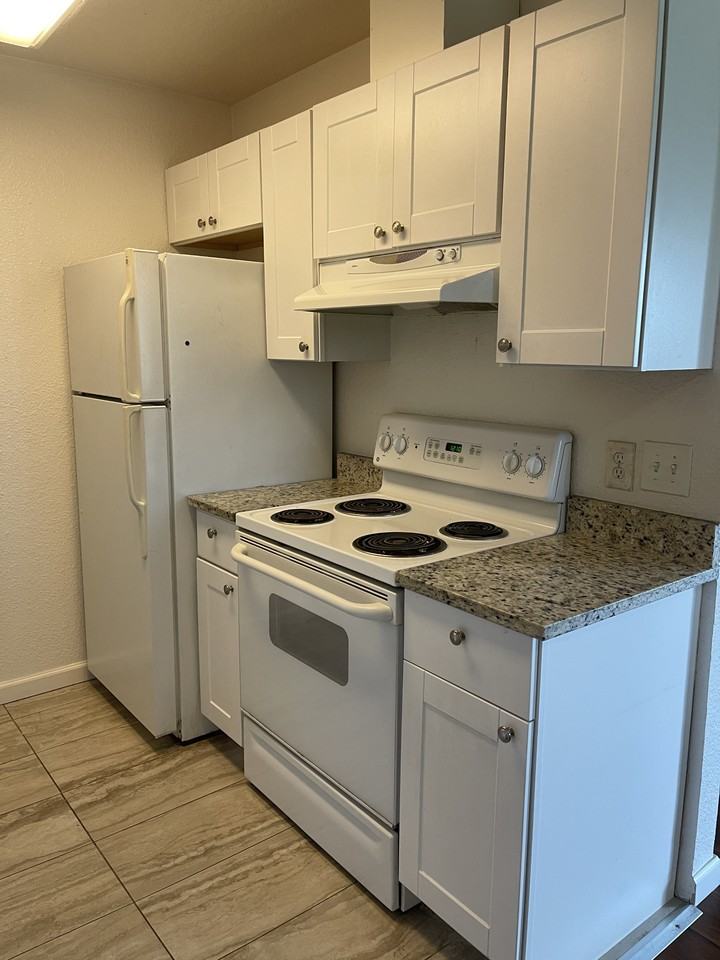 2731 Nora Ln #4 - Photo 7 of 8