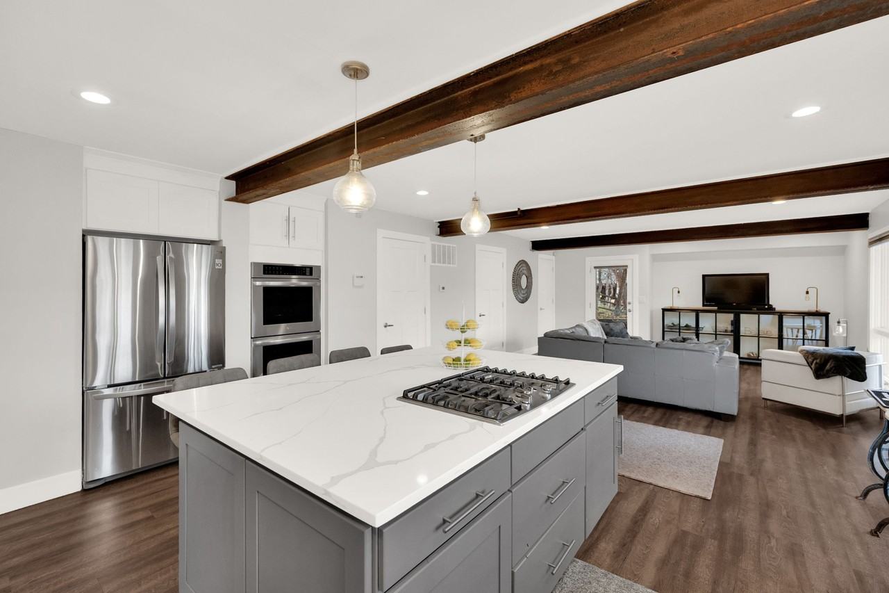 2578 E Dimple Dell Rd - Photo 4 of 14