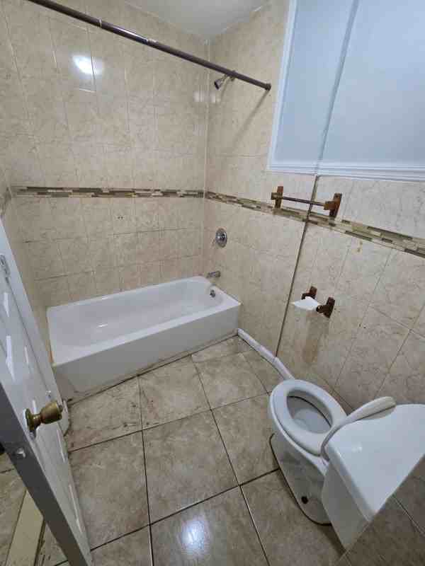 588 S 10th St - Photo 5 of 9