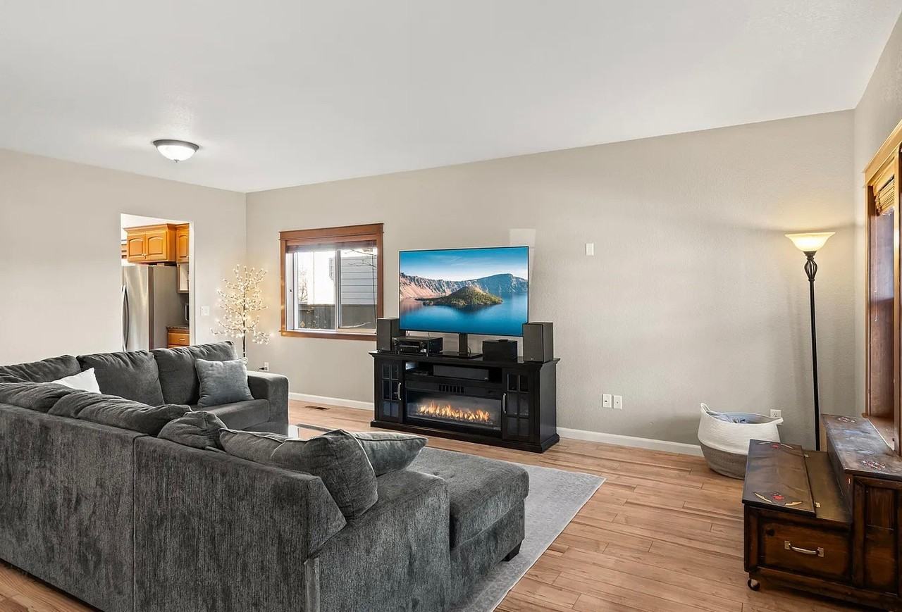 3640 Creek View Dr - Photo 2 of 19