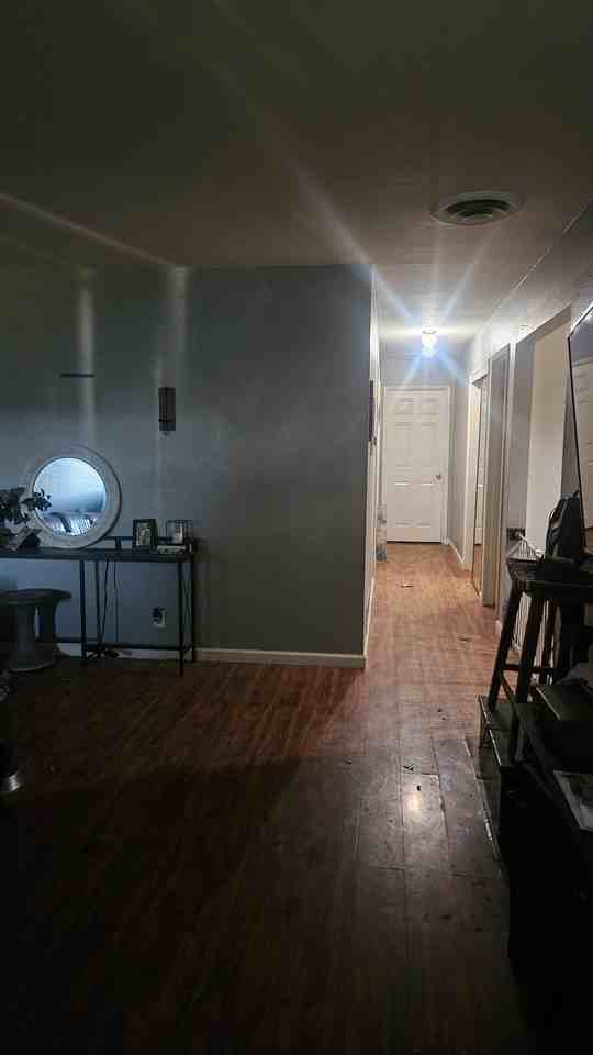 1539 Marshall St - Photo 6 of 8