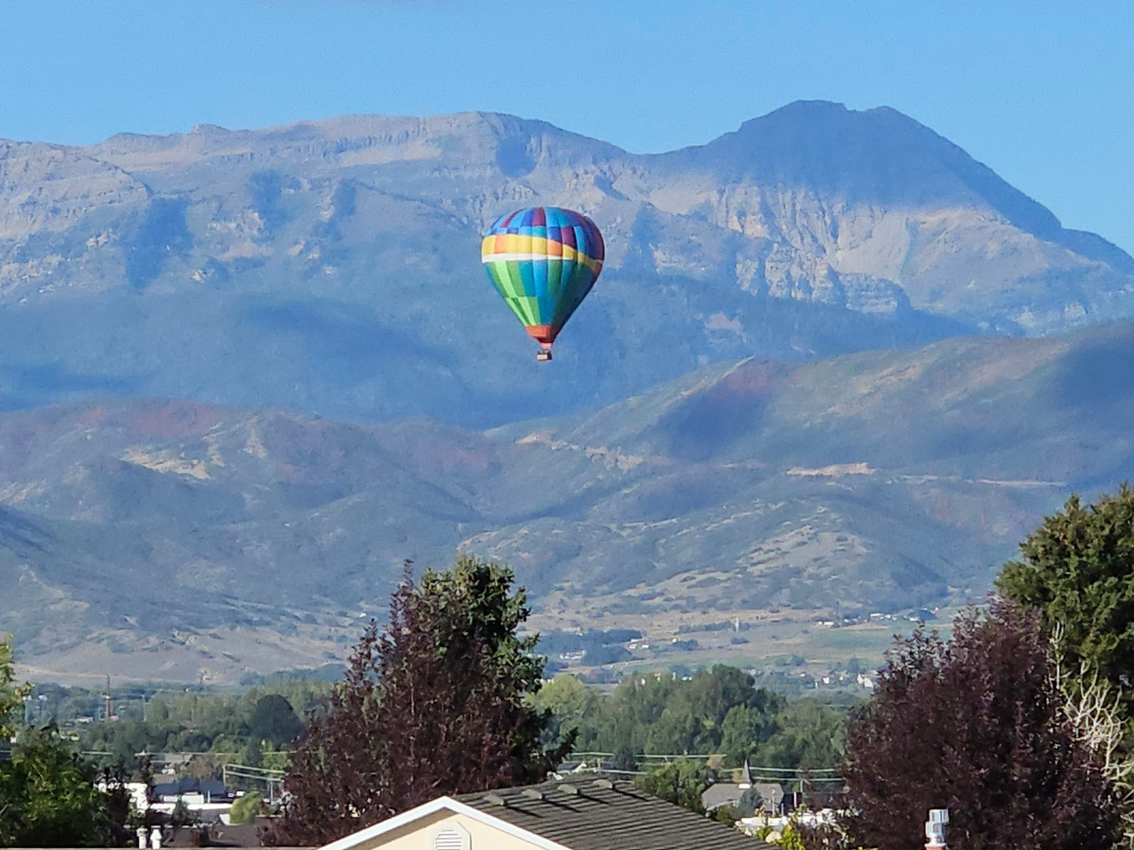 1073 N Mill Rd - Photo 5 of 9