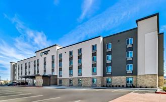 1044 W Avenue O - Photo 1 of 1