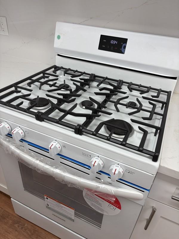 1746 E St - Photo 7 of 18