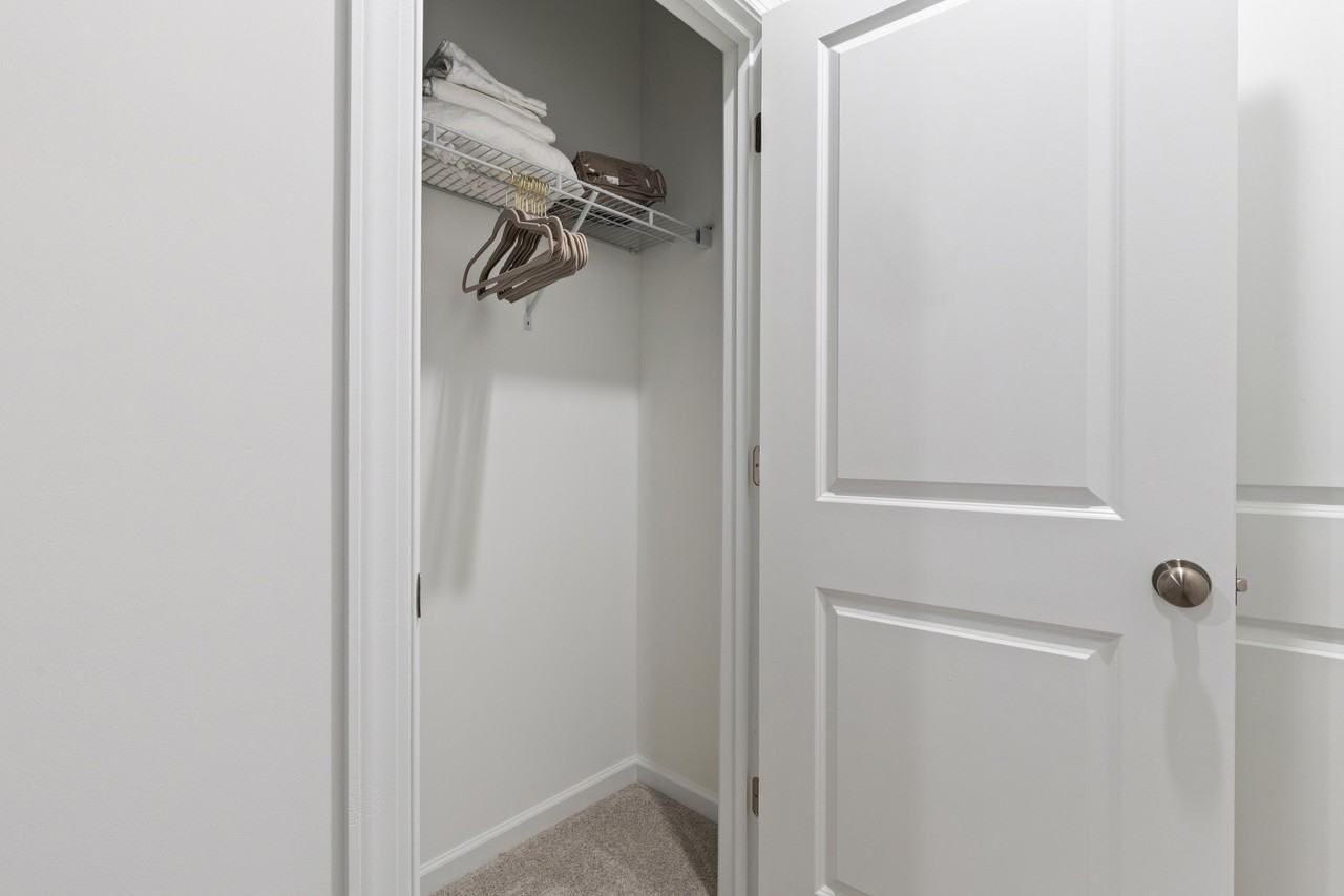 1204 Hardin Hill Ln - Photo 3 of 17