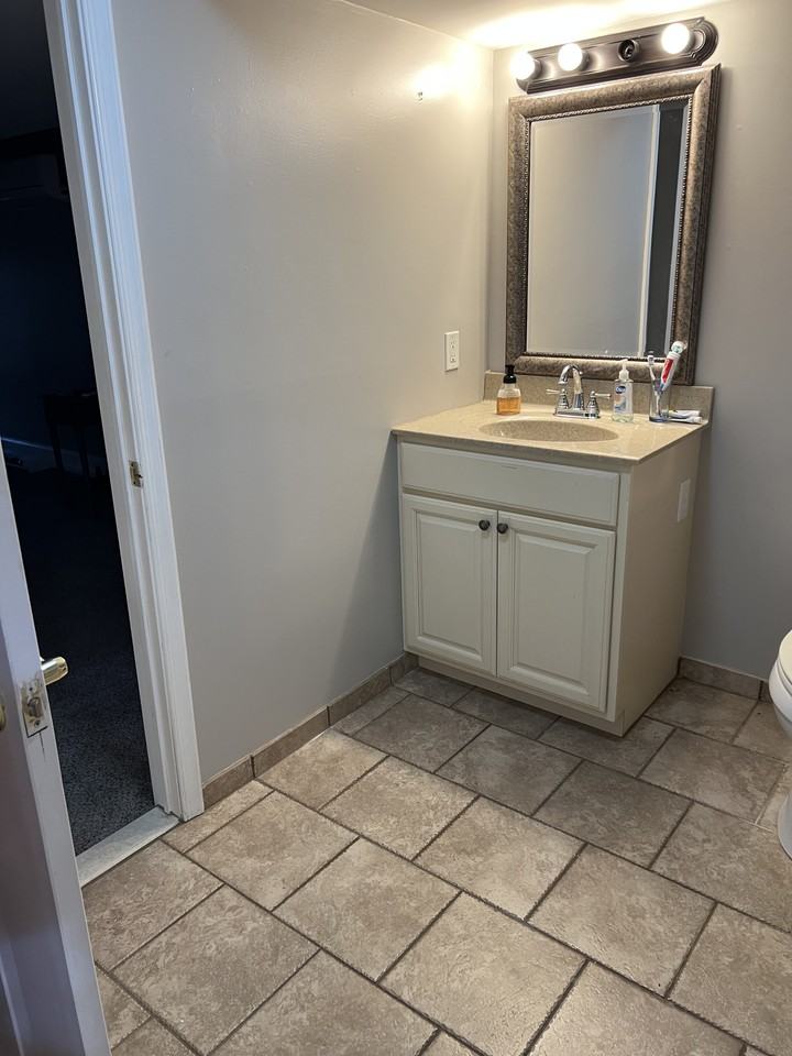 103 Dresner Cir #1 - Photo 4 of 20