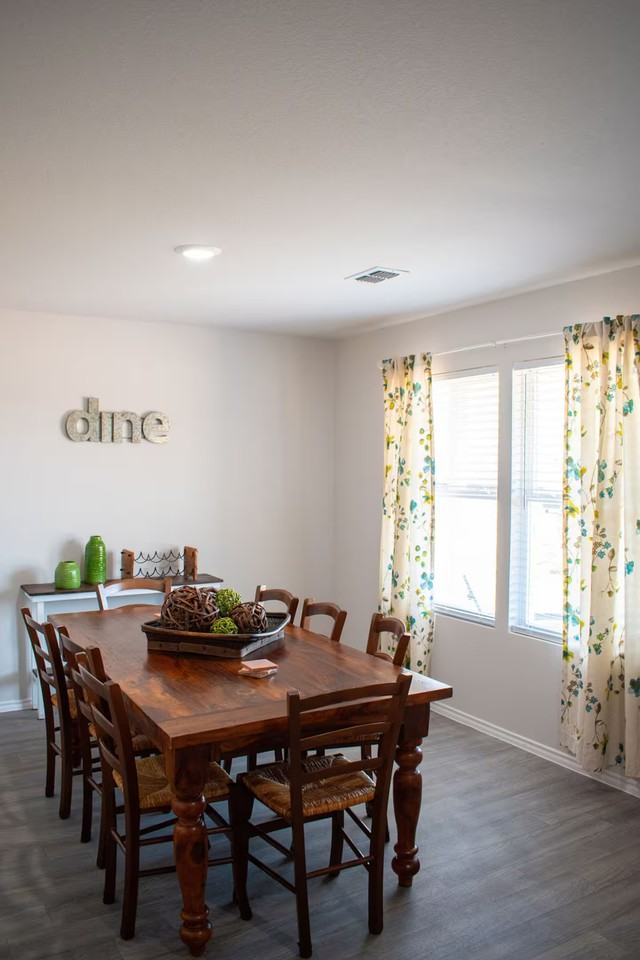 2832 Waterside Dr - Photo 6 of 20