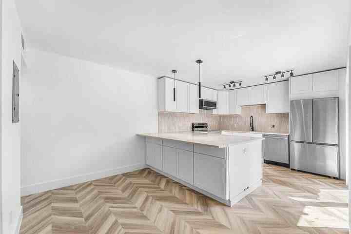 3007 San Clara Dr #B