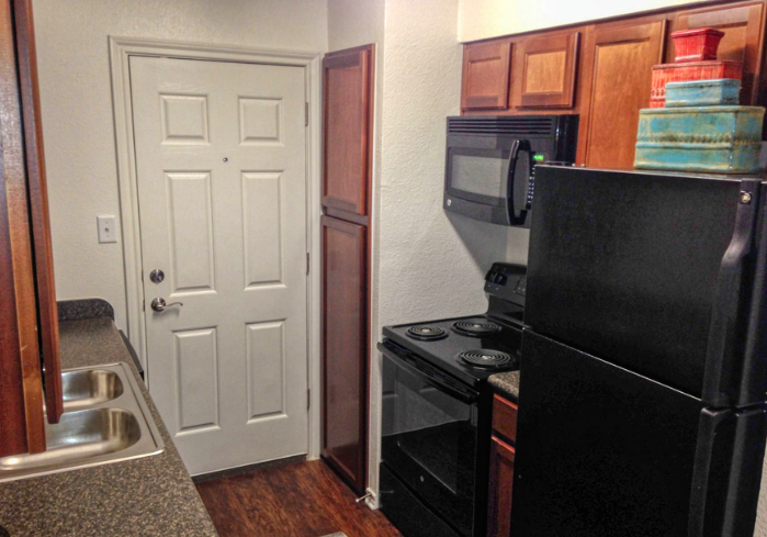 323 W Belt Line Rd #A02 - Photo 2 of 10