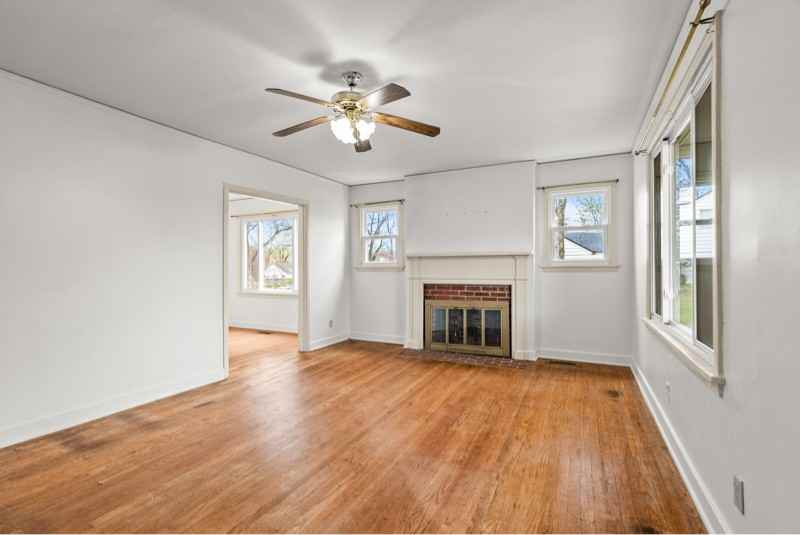 1625 N Grant St - Photo 4 of 19