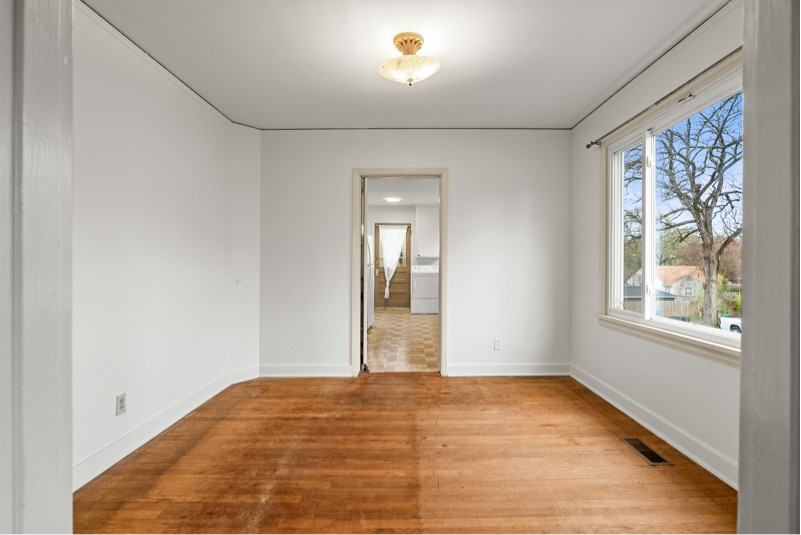 1625 N Grant St - Photo 5 of 19