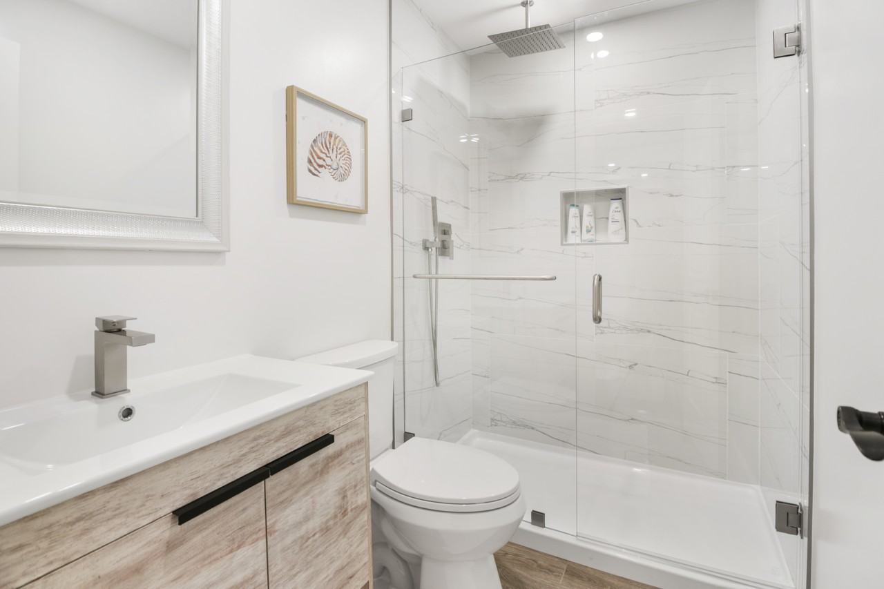 898 Se 2nd Pl #3 - Photo 2 of 7