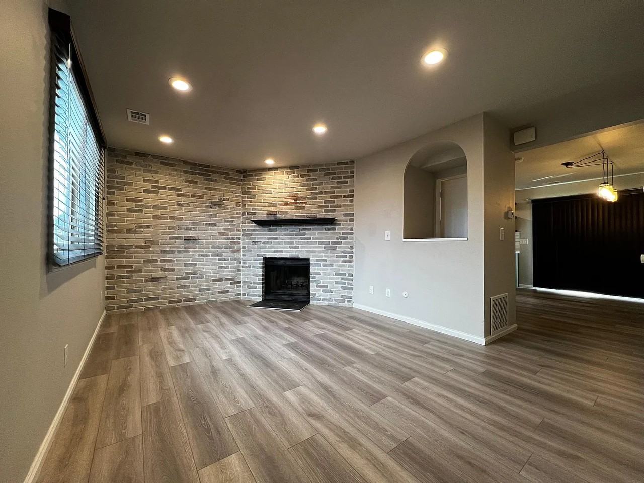 15105 E Wesley Ave - Photo 2 of 17