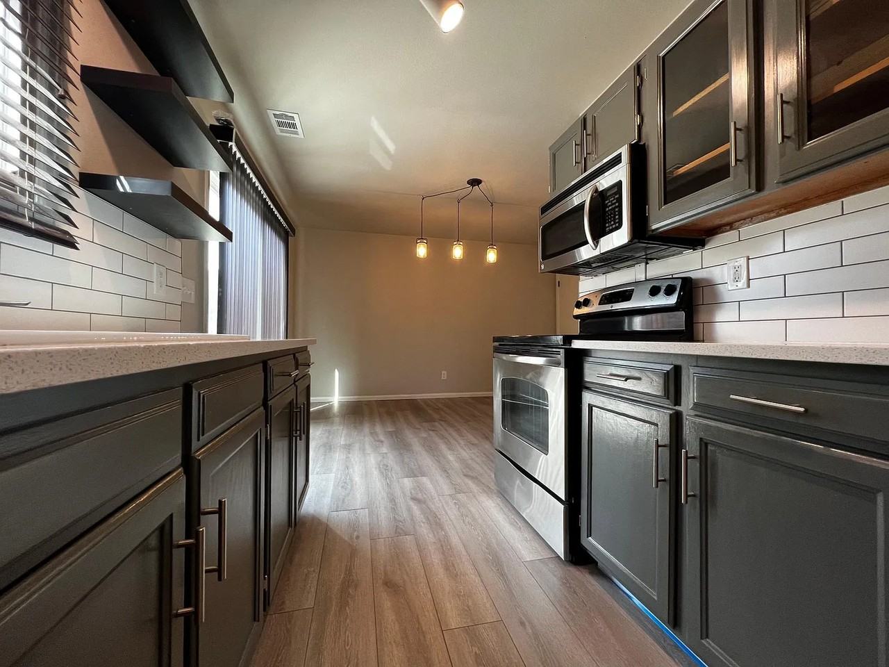 15105 E Wesley Ave - Photo 5 of 17