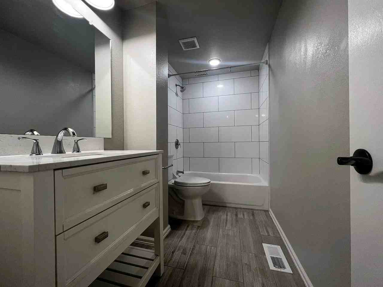 15105 E Wesley Ave - Photo 7 of 17