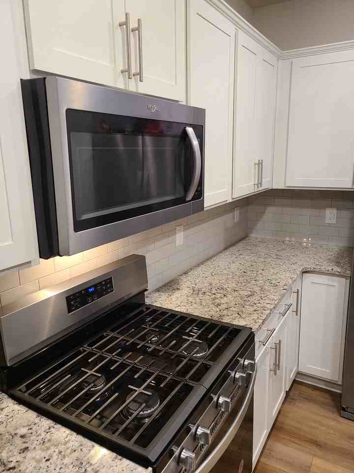 806 Falls Grove Trl - Photo 4 of 13