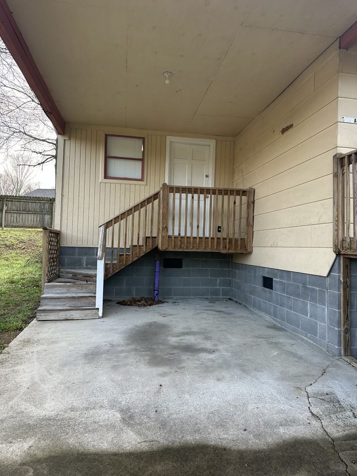 615A Cassville Rd - Photo 3 of 21