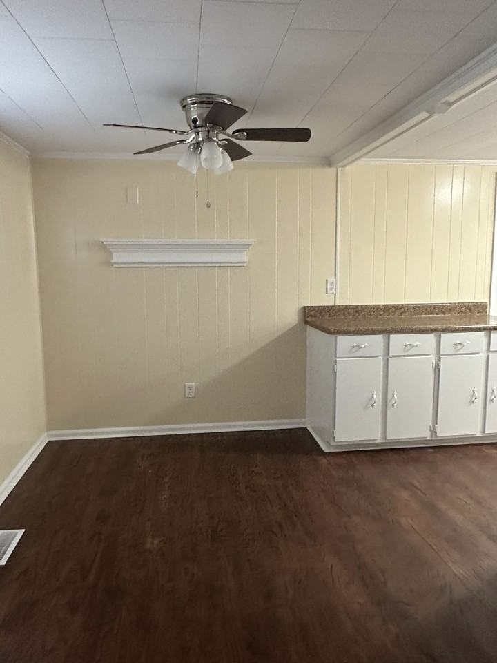 615A Cassville Rd - Photo 7 of 21