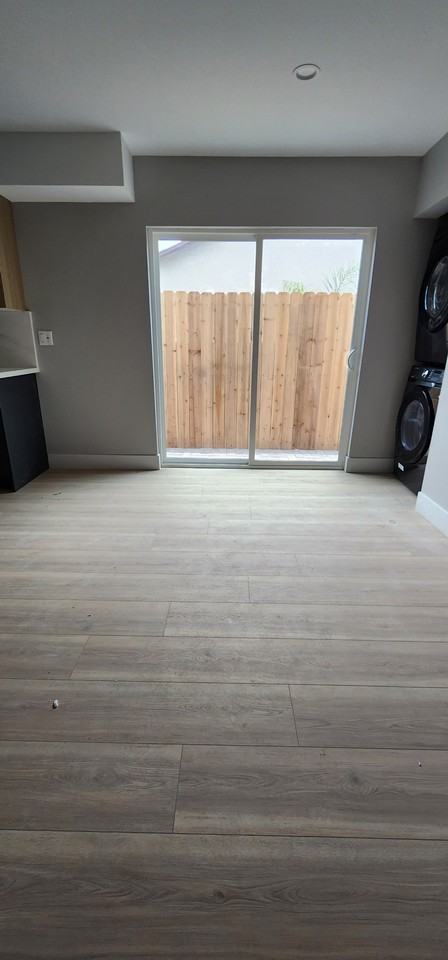 5725 Klump Ave #5725 - Photo 4 of 14