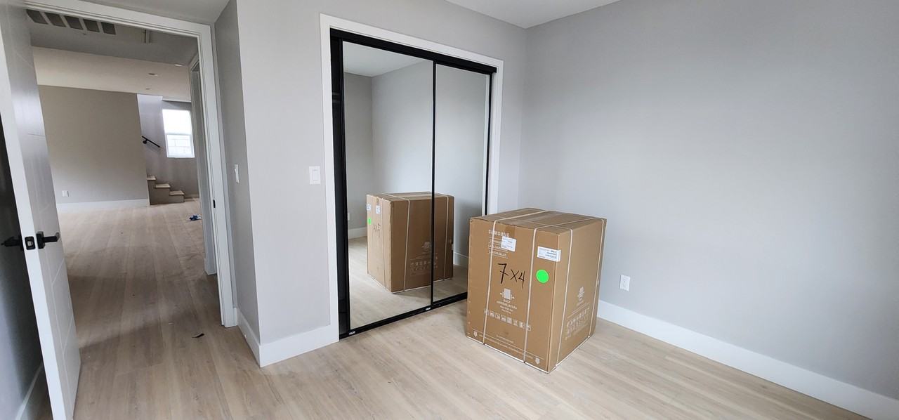 5725 Klump Ave #5725 - Photo 7 of 14