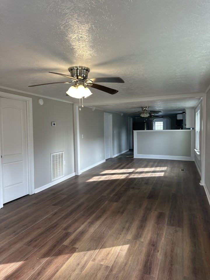 617 Cassville Rd - Photo 6 of 19