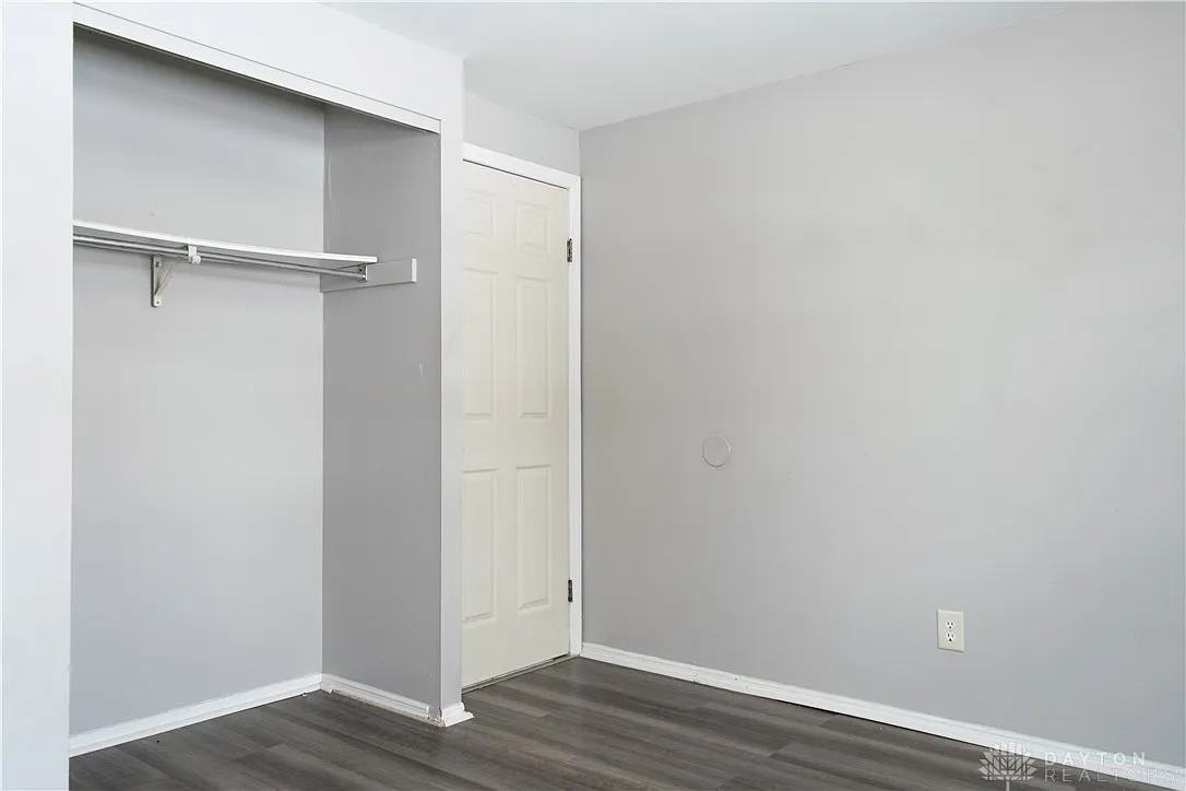 7949 Thistlewood Ct - Photo 3 of 19