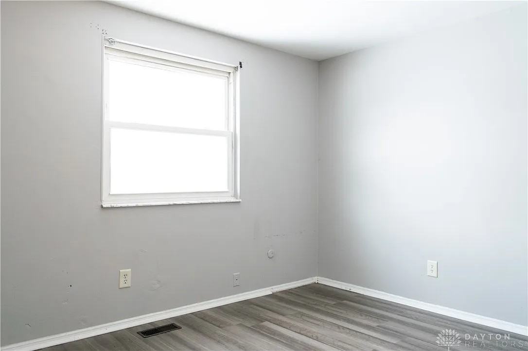 7949 Thistlewood Ct - Photo 7 of 19