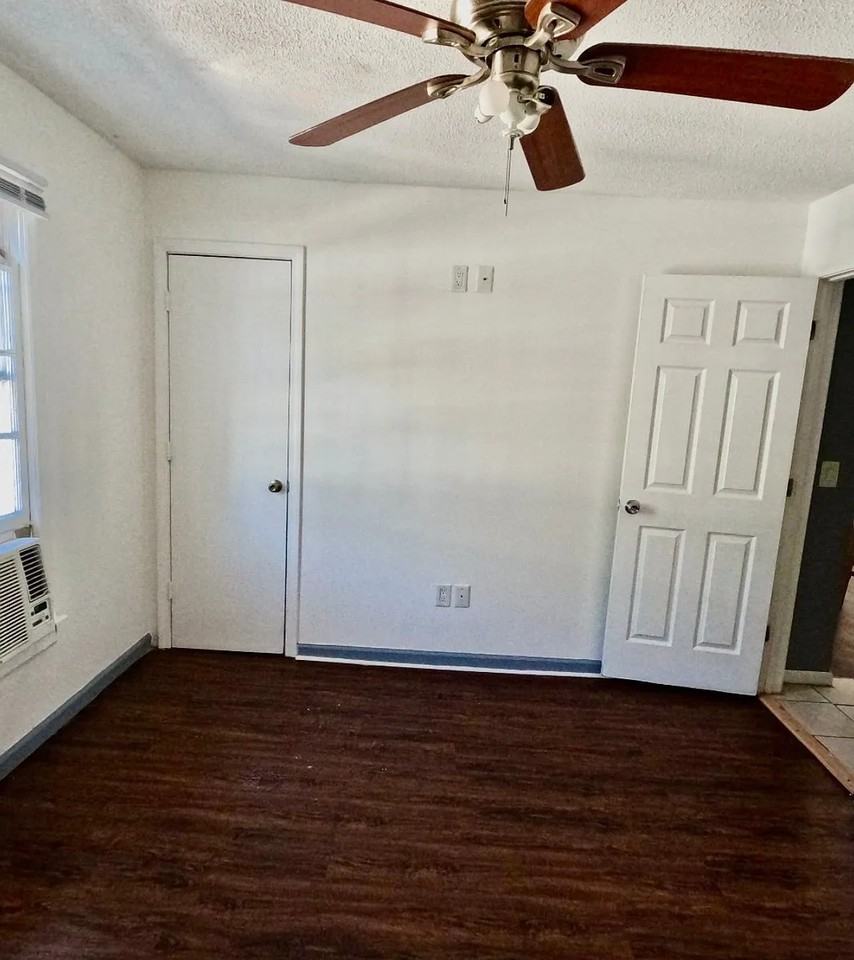 700 Mitchell Dr #B - Photo 6 of 13