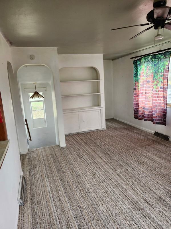 784 Locust Ave - Photo 2 of 6