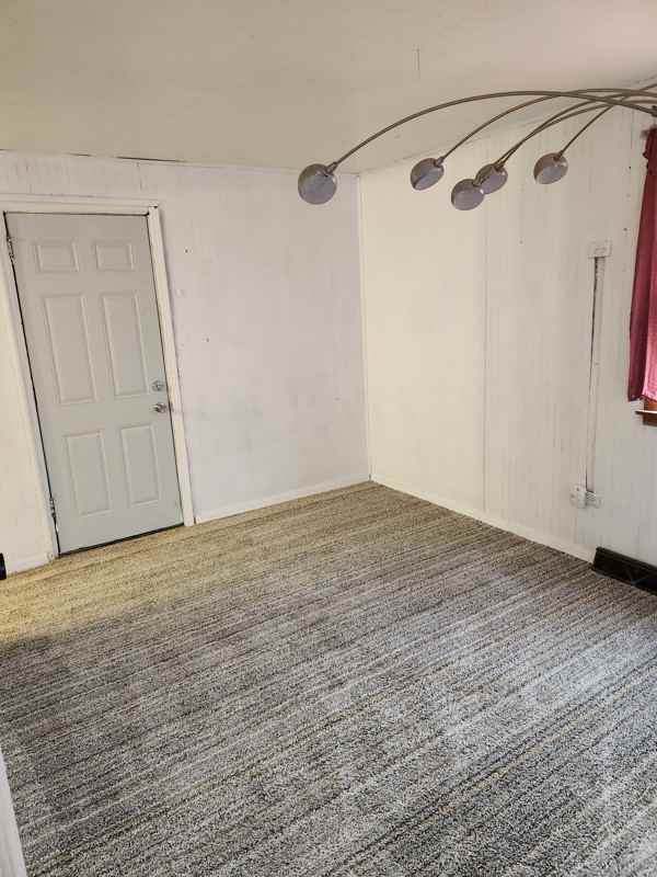 784 Locust Ave - Photo 3 of 6