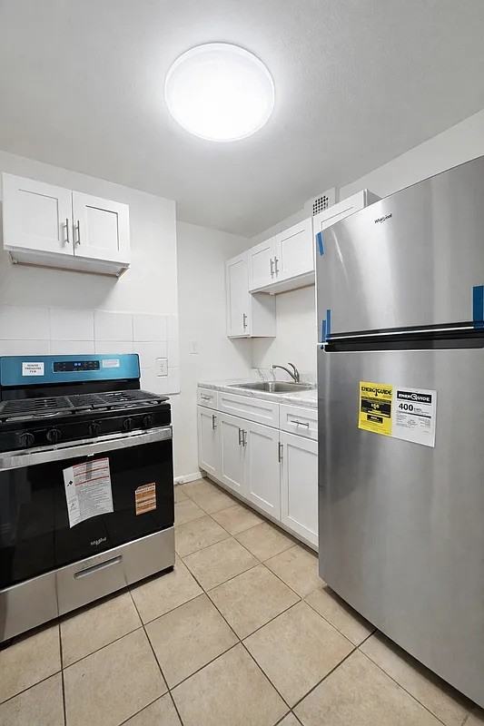 290 New York Ave #1 - Photo 2 of 9