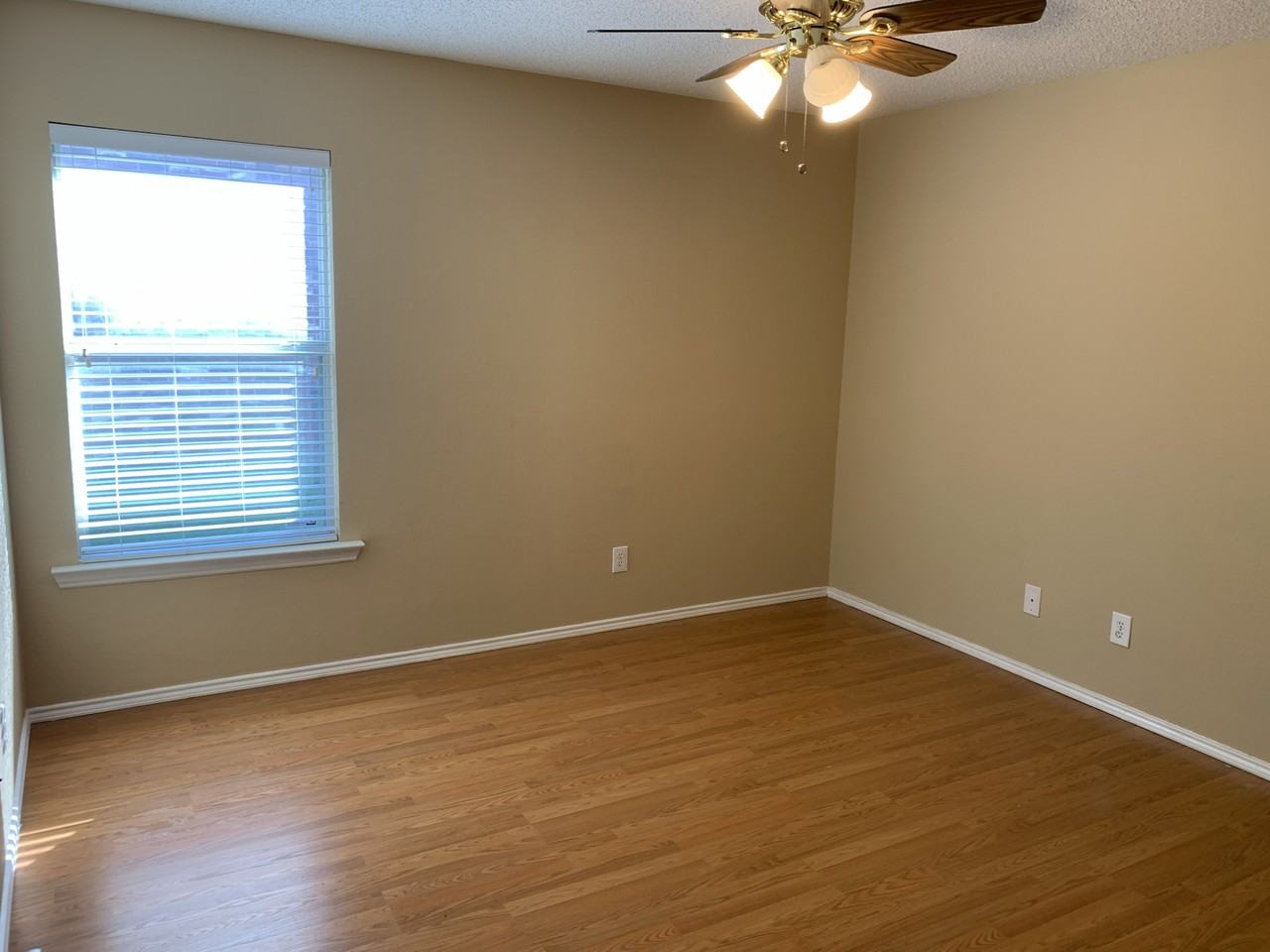 913 Ann Dr #NA - Photo 6 of 10