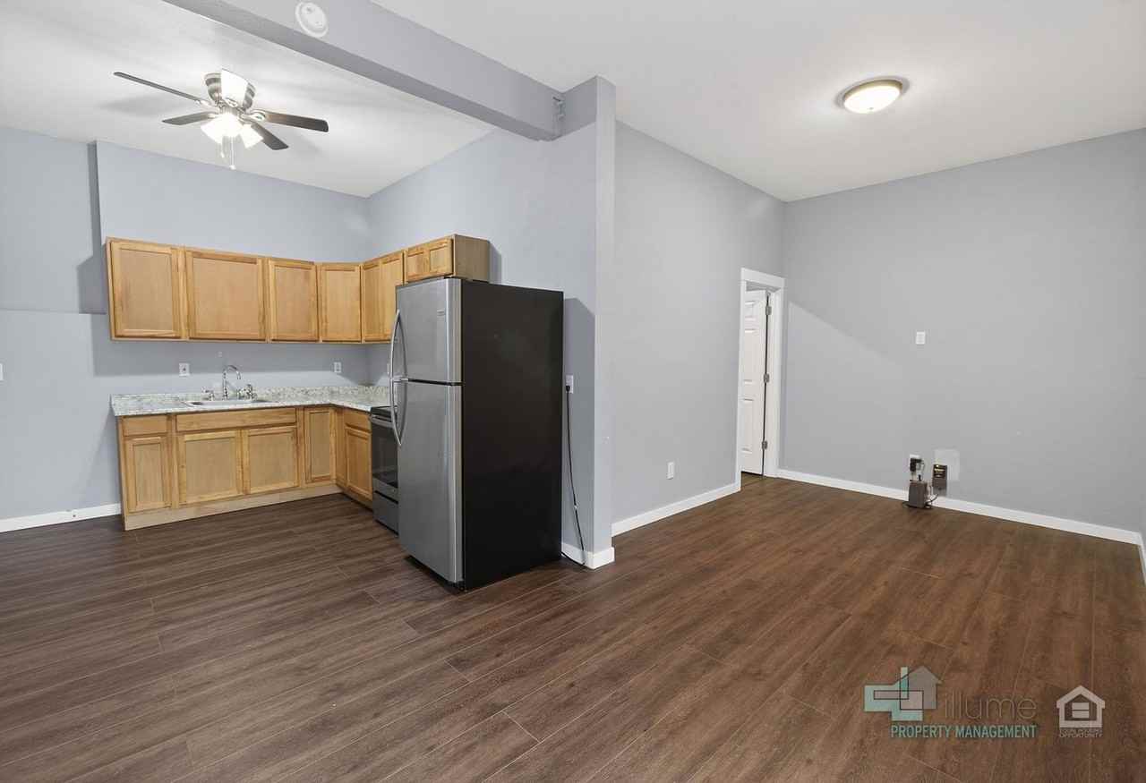 38230 Strawbridge Pkwy - Photo 5 of 23