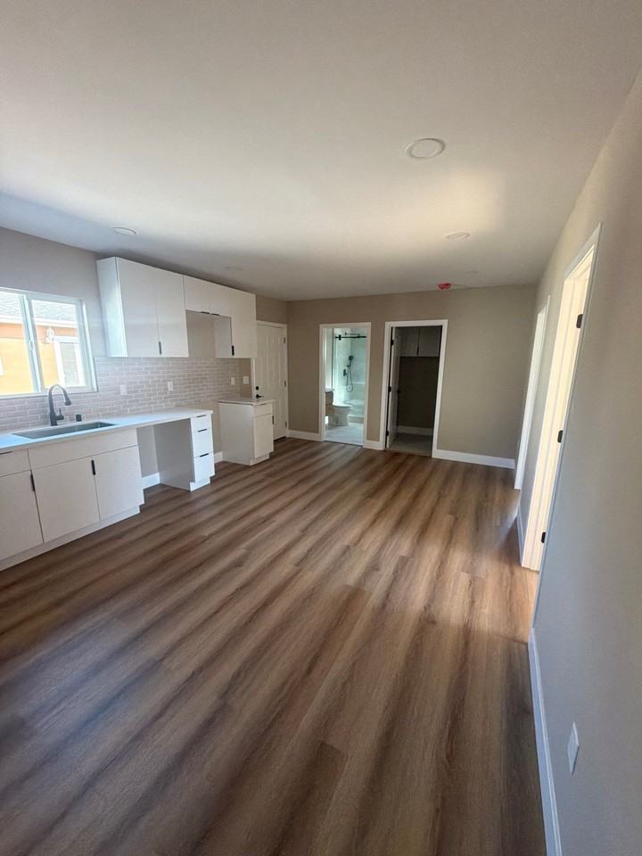 Borson St #NA - Photo 6 of 8