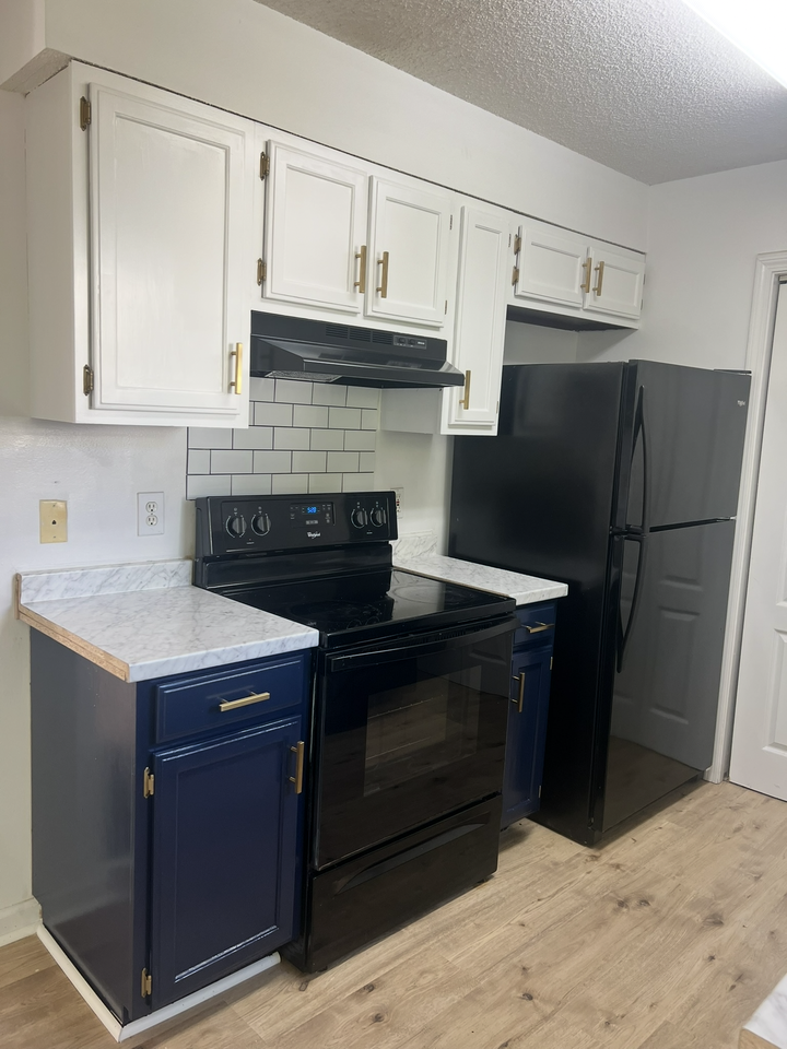 3205 20th St Ne #NA - Photo 3 of 18