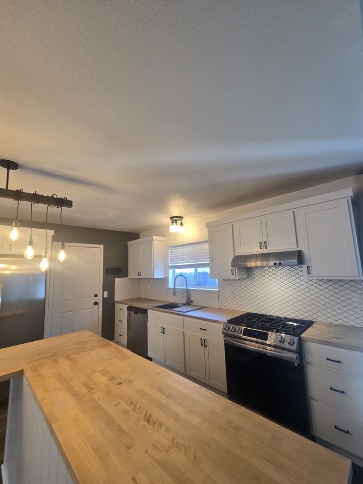 1497 Douglas Ave #NA - Photo 5 of 14