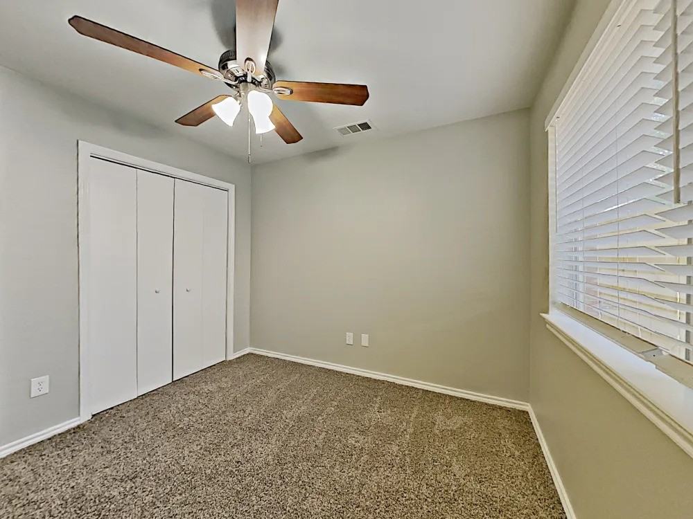 1833 Larkspur Dr #NA - Photo 2 of 17