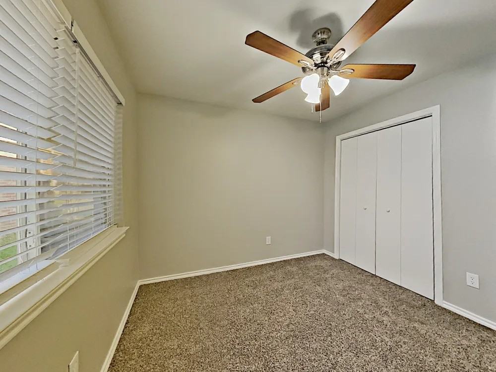 1833 Larkspur Dr #NA - Photo 7 of 17