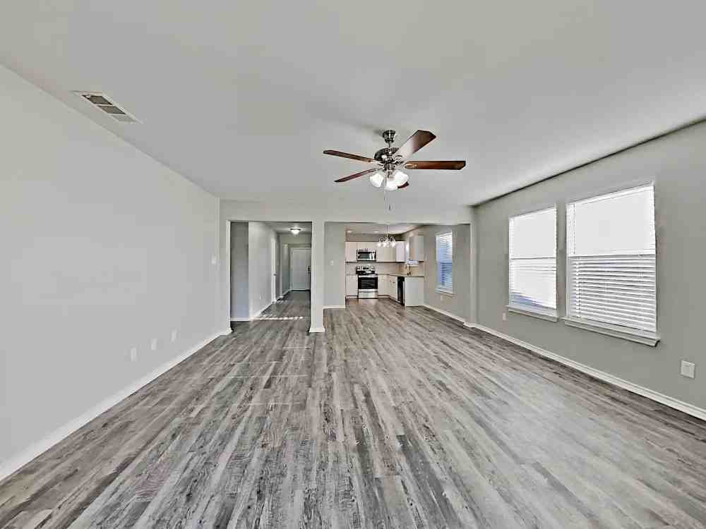 1833 Walnut Springs Dr #NA - Photo 6 of 19