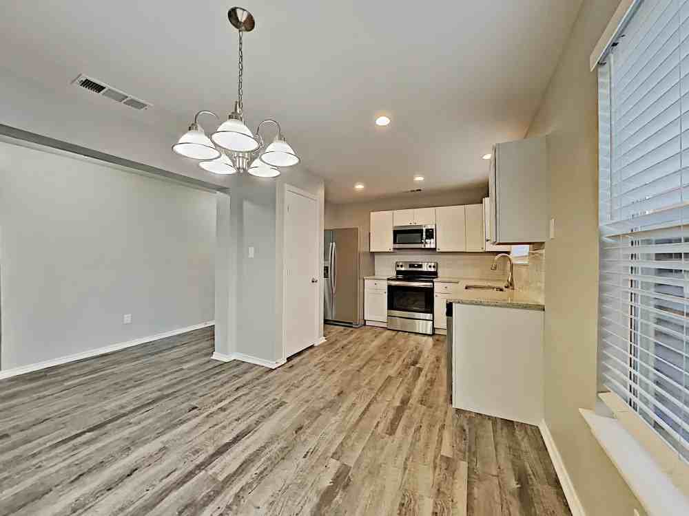 1833 Walnut Springs Dr #NA - Photo 5 of 19