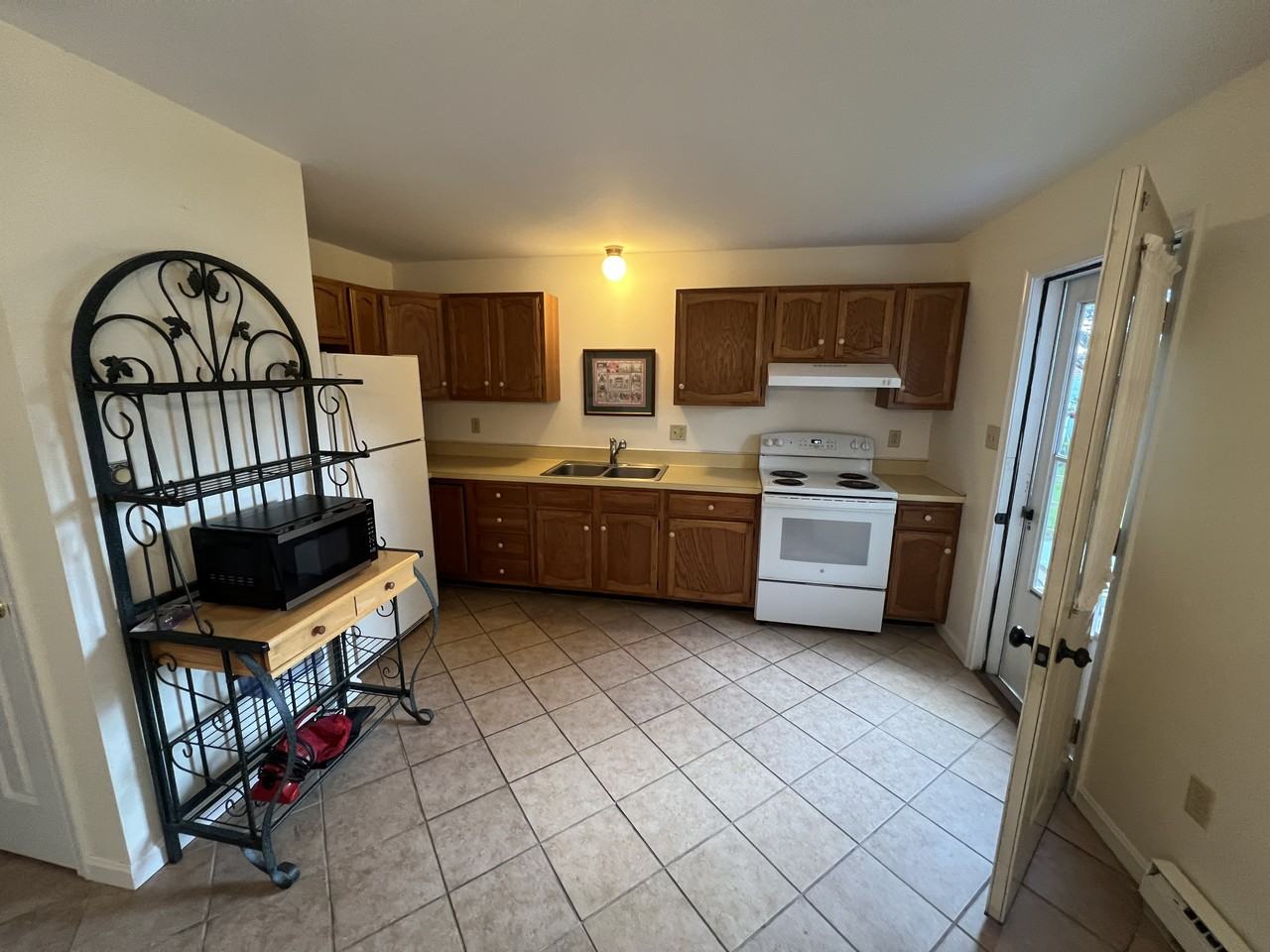 606 Nicholas Ave #606 - Photo 3 of 12