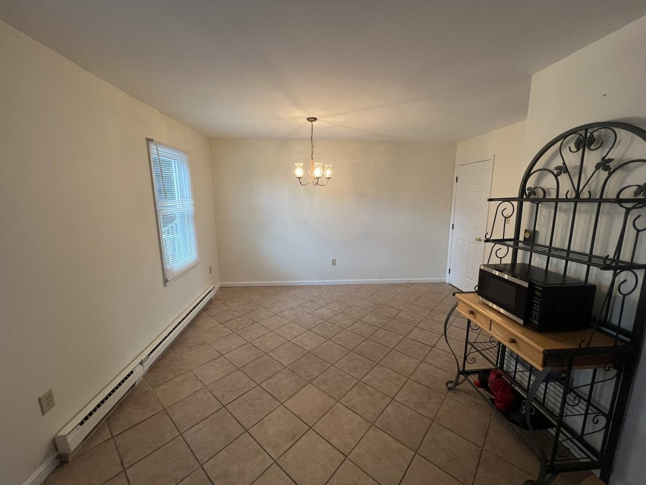 606 Nicholas Ave #606 - Photo 5 of 12