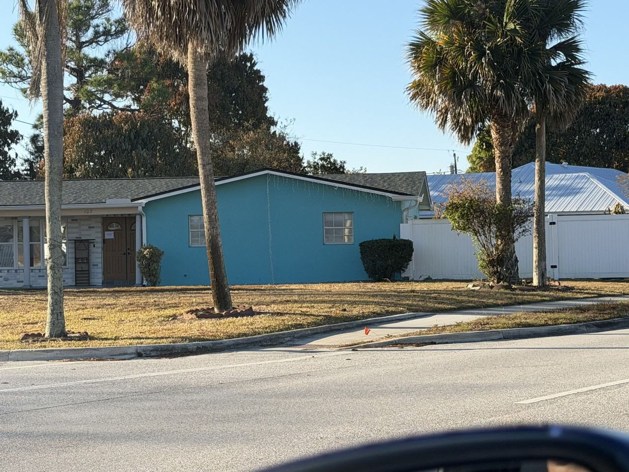 102 Ne Caprona Ave #NA - Photo 3 of 6