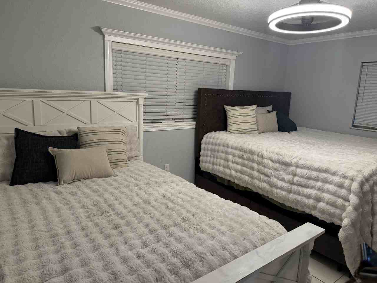 102 Ne Caprona Ave #NA - Photo 6 of 6