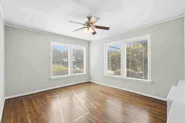 6241 Richmond Ave - Photo 6 of 16