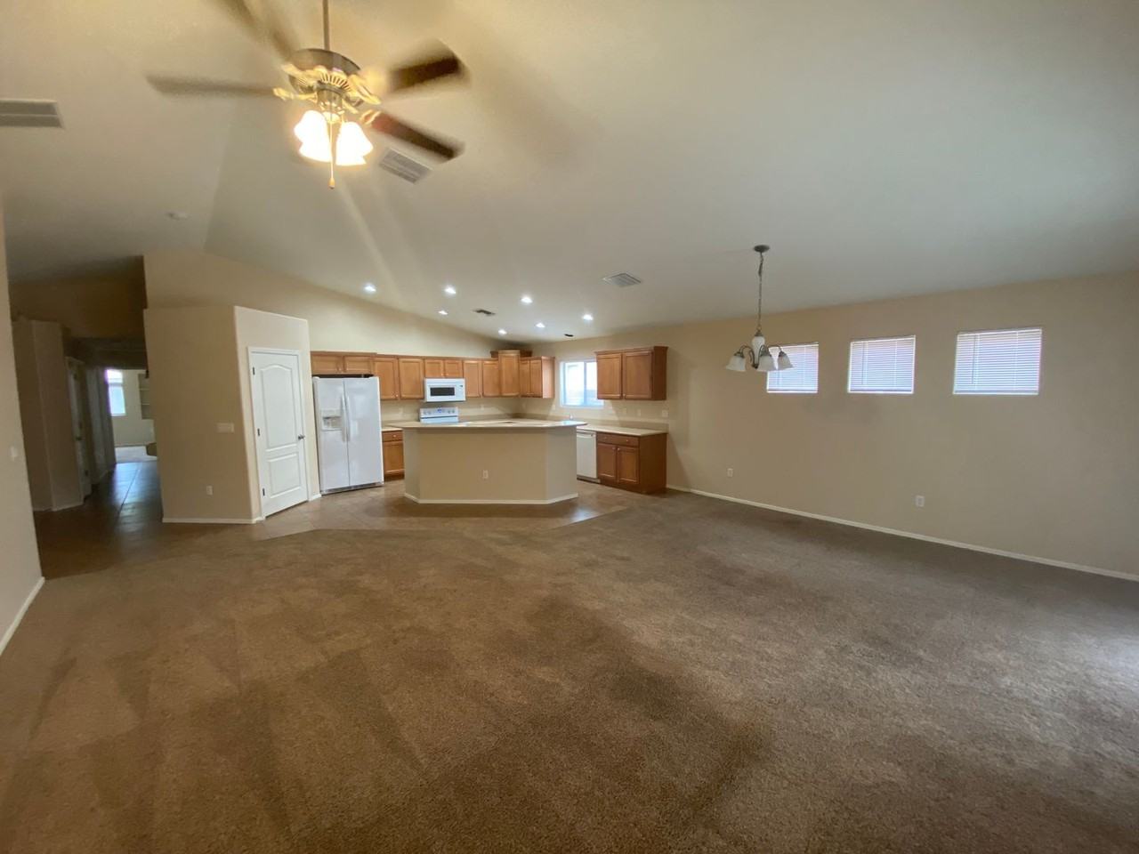 4040 E Stony Meadow Dr - Photo 2 of 16
