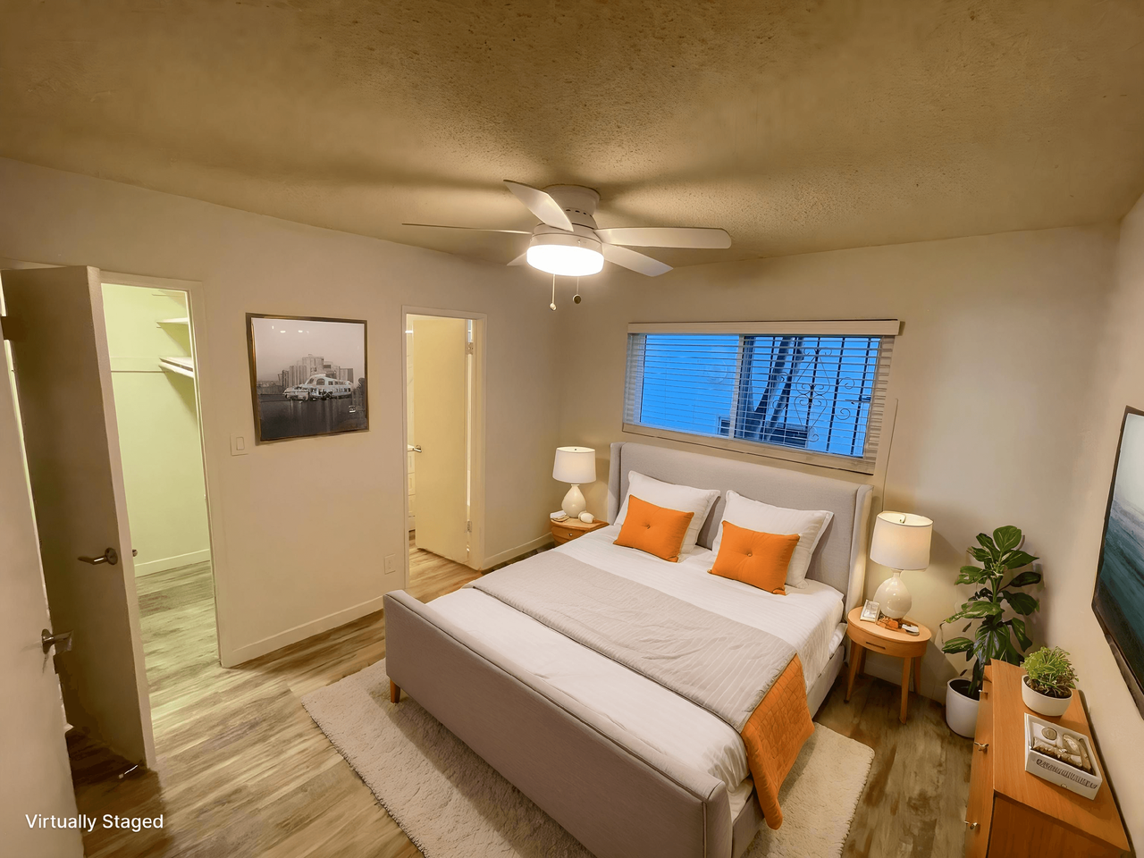 Navy Street Apartments - Photo 4 of 4