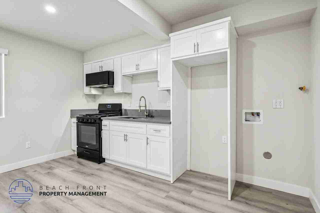 716-722 East 7th Street - Photo 2 of 34