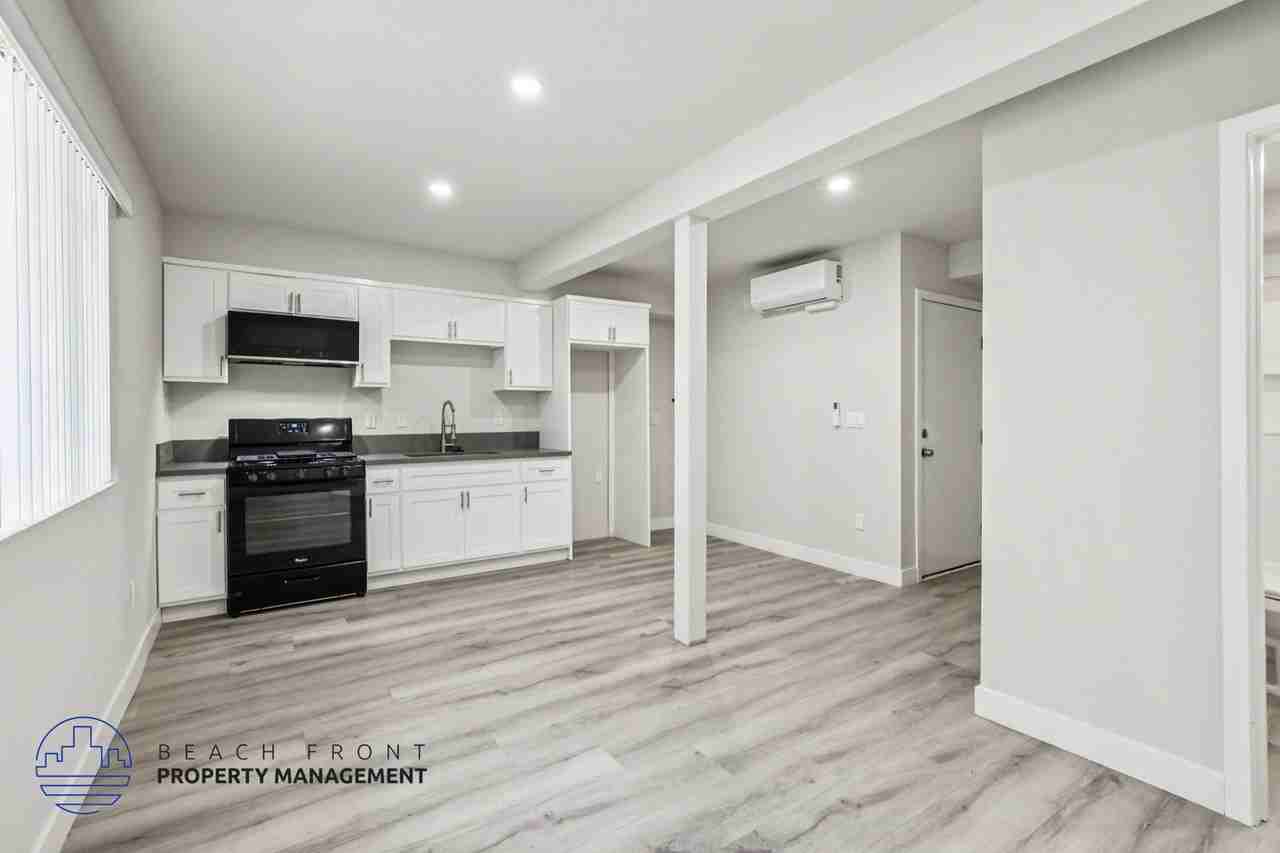 716-722 East 7th Street - Photo 3 of 34